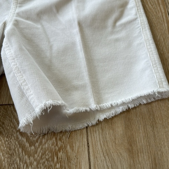 Carve White Corduroy Frayed Hem Women's Shorts 4 - Picture 3 of 9